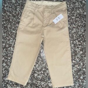 Gap Toddler Khaki Pants 🦤